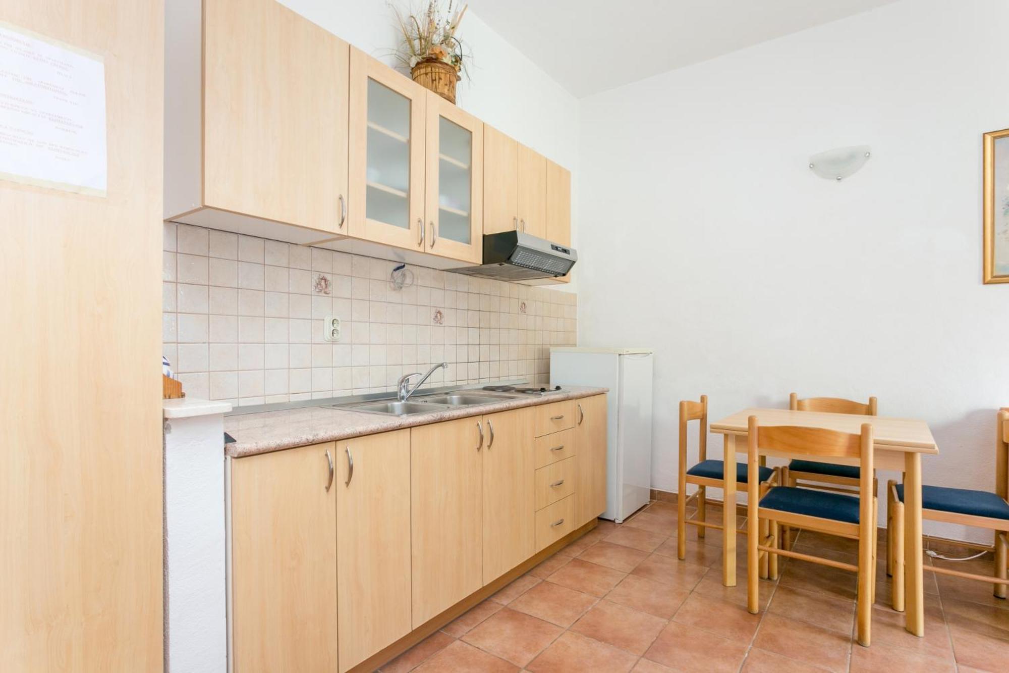 Apartments By The Sea Baska Voda, Makarska - 300 Kamer foto