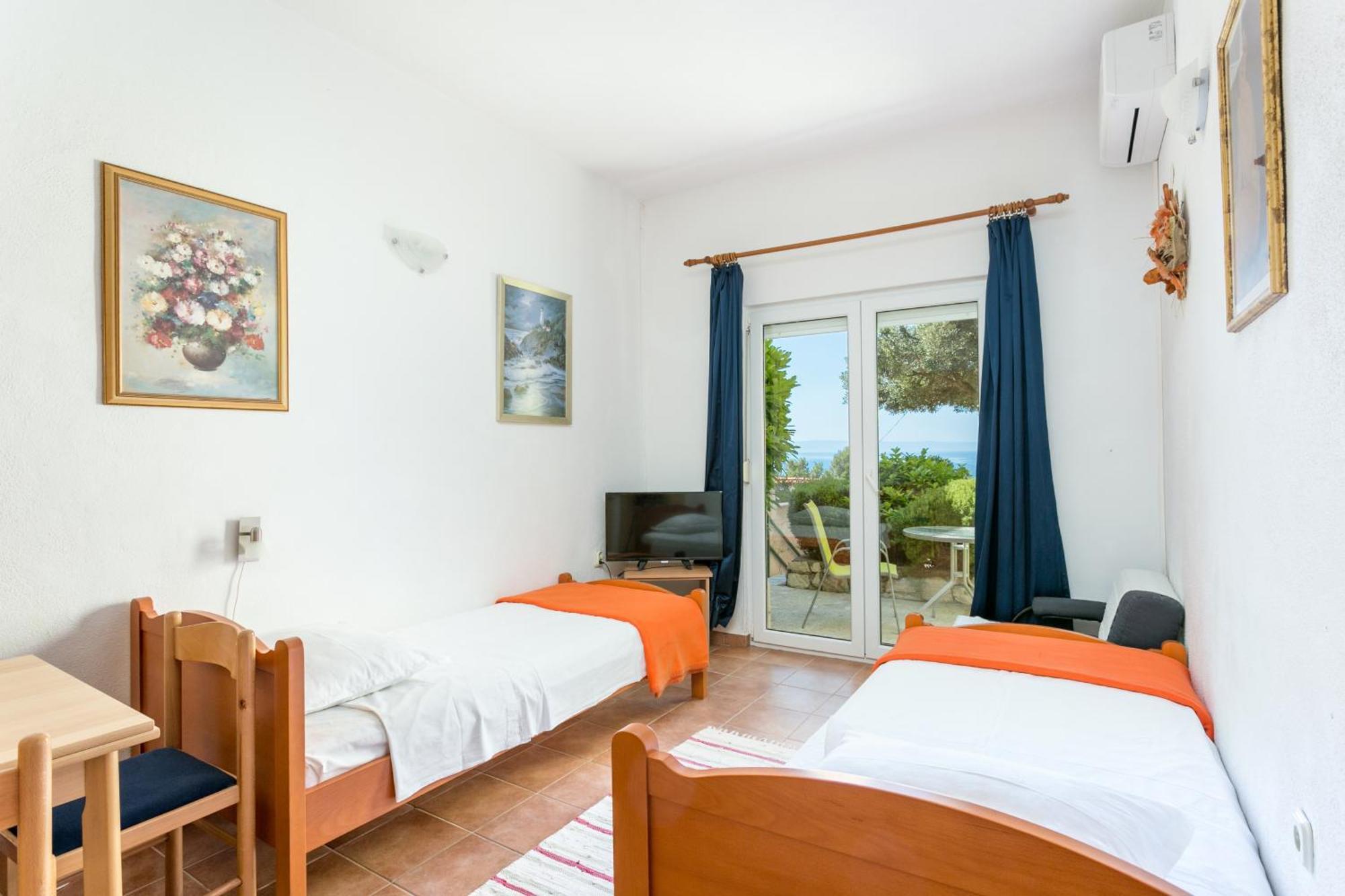 Apartments By The Sea Baska Voda, Makarska - 300 Buitenkant foto